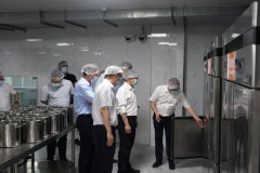 委员们取相关部分、单元举行了座谈会